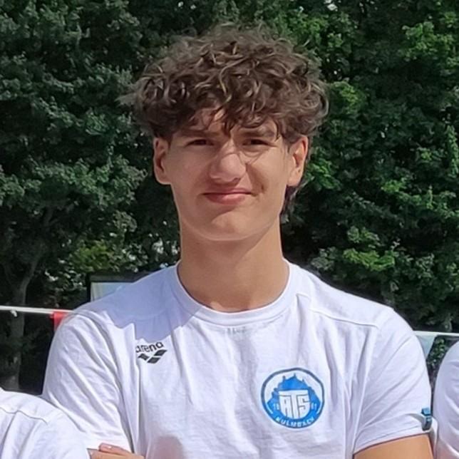 https://atskulmbach-schwimmen.de/wp-content/uploads/2026/03/Julian_quadratisch.jpg